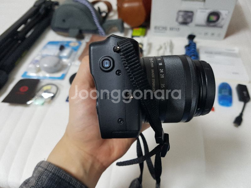 EOS M10 Black 팝니다! 15~45mm+--5