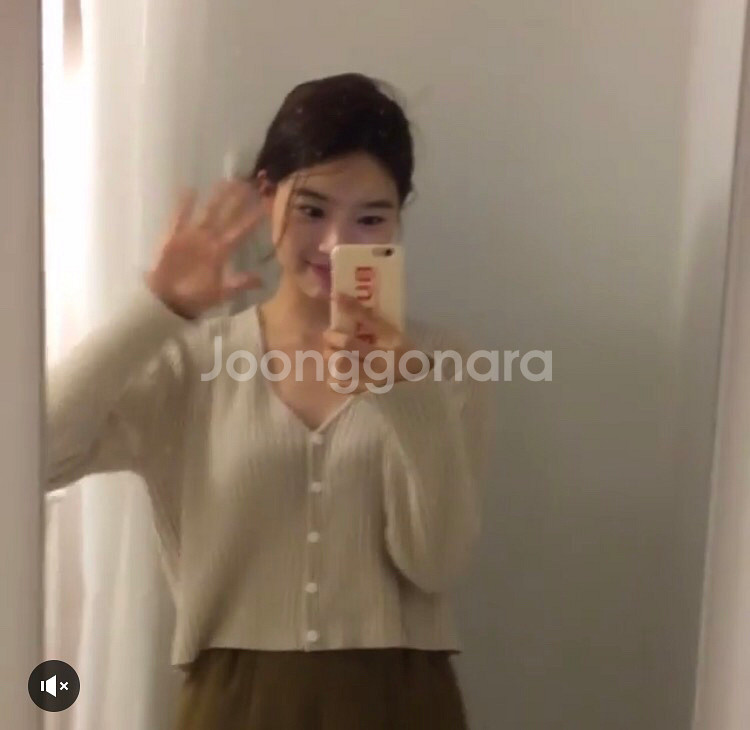 코드유 레이트 가디건 핑크베이지 팔아요--2