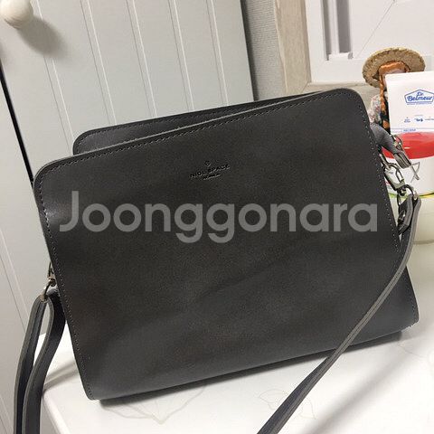 회색가방3000원--0