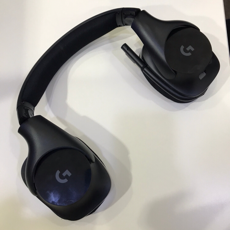 로지텍 G533 팝니다.--2