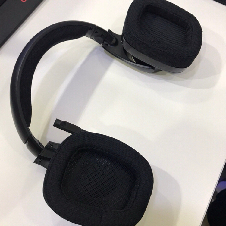 로지텍 G533 팝니다.--3