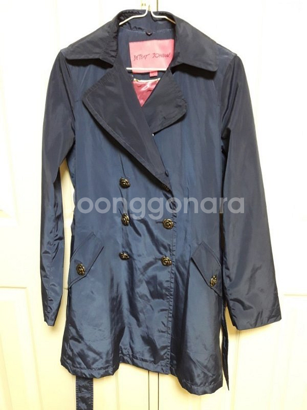 벳시존슨 트렌치코트--1