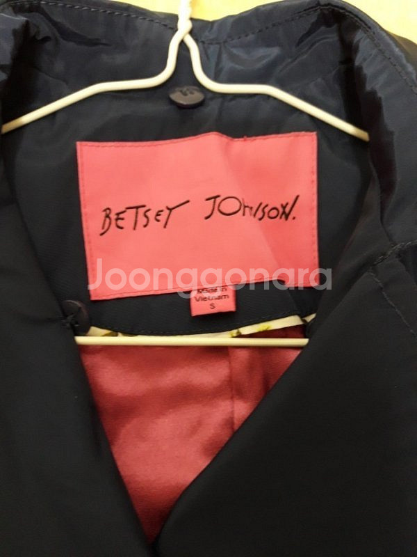 벳시존슨 트렌치코트--2