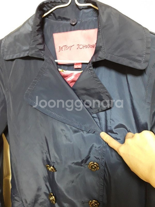 벳시존슨 트렌치코트--3