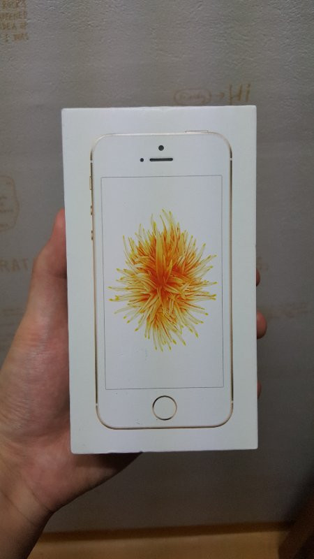 아이폰se 64g 골드--2