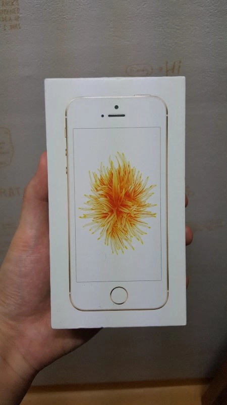 아이폰se 64g 골드 이미지