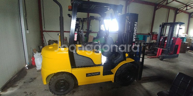 현대지게차 3톤 디젤--2