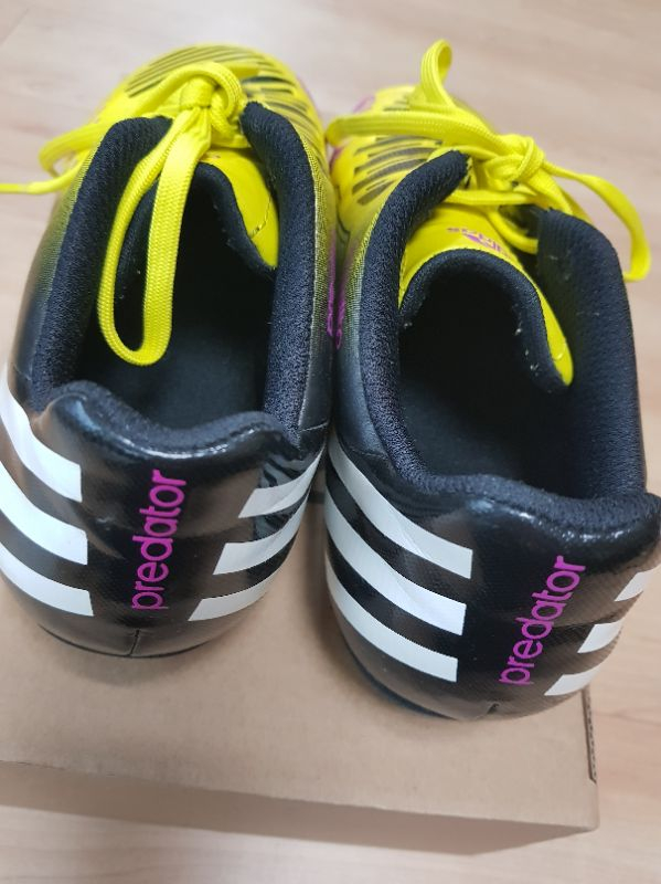 아디다스 아동  축구화(225) 이미지