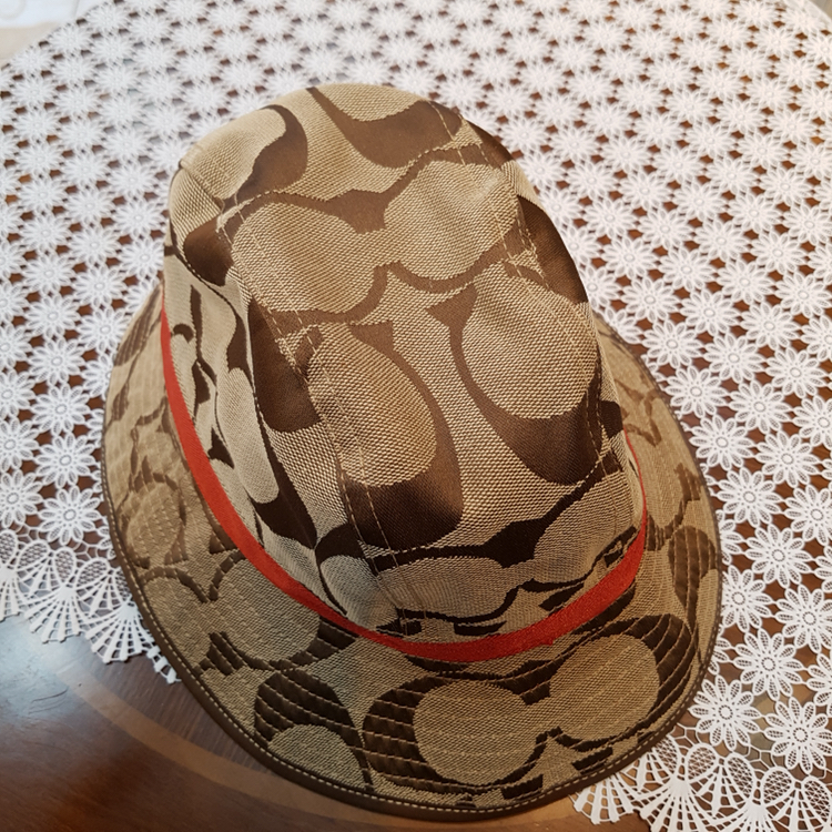 정품)코치 신형 쟈가드 벙거지 모자 이미지