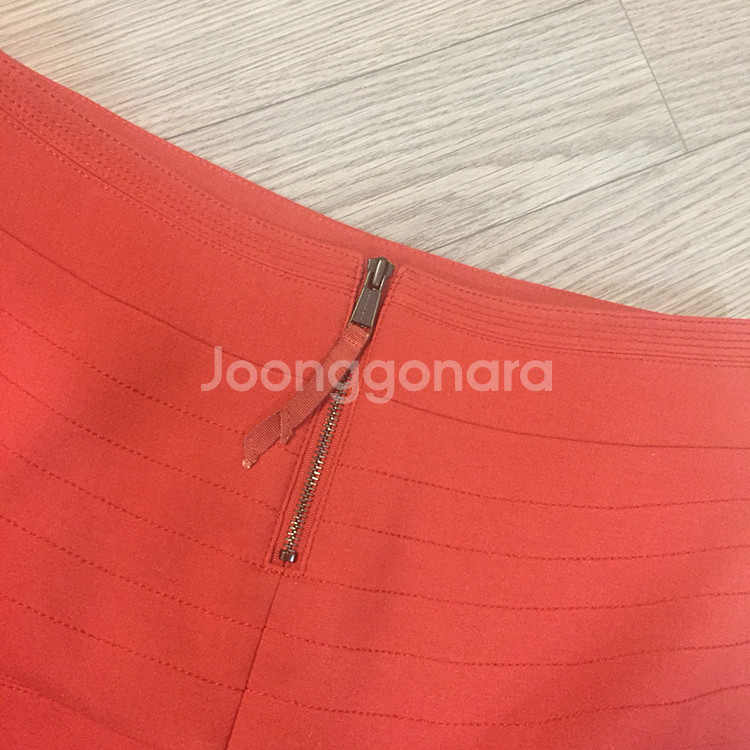 커밍스텝 오렌지레드 미니 스커트--3