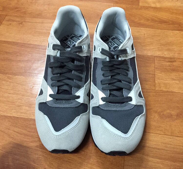 푸마 남녀공용 운동화 이미지