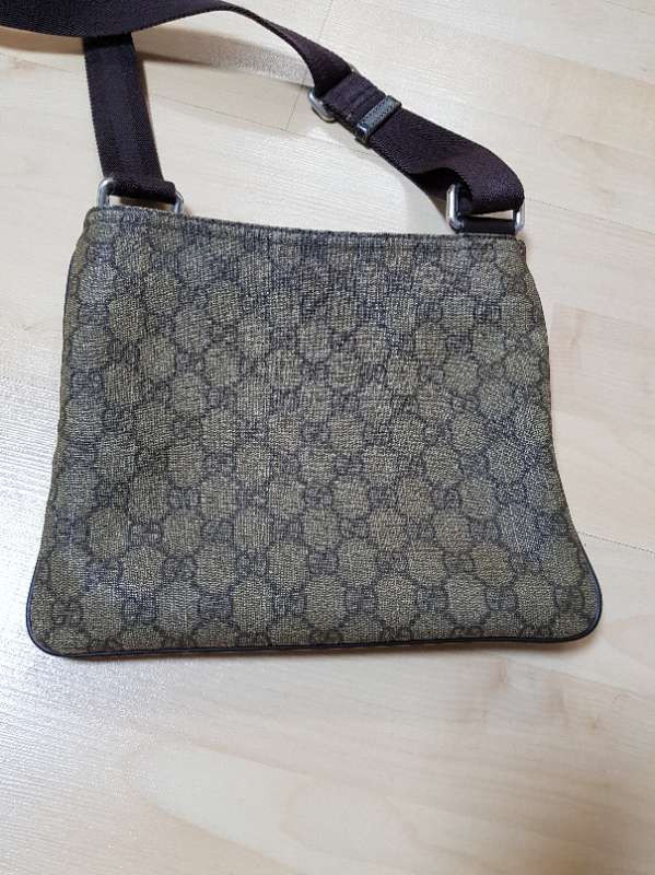 구찌 크로스백중고 팝니다--1