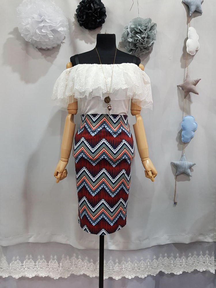 오프숄더블라우스+패턴미디스커트 코디세트--1