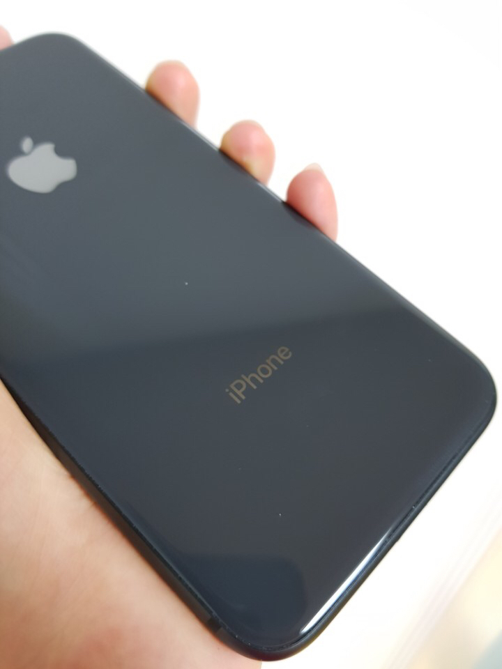 아이폰8 64G 스페이스 그레이 판매합니다--1