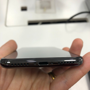아이폰X 256GB 3개월쓴거 판매합니다.