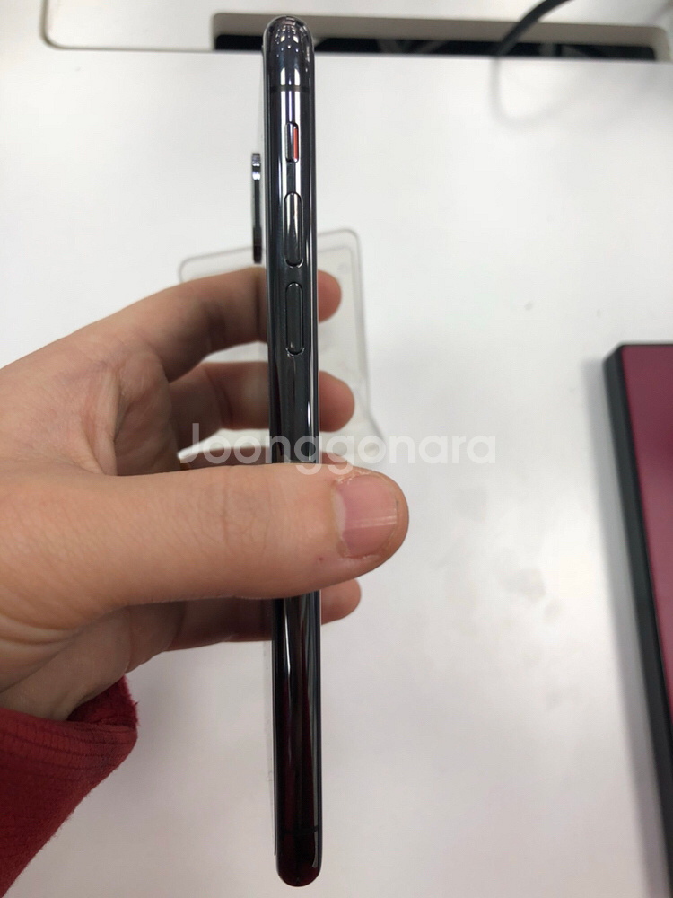 아이폰X 256GB 3개월쓴거 판매합니다.--3