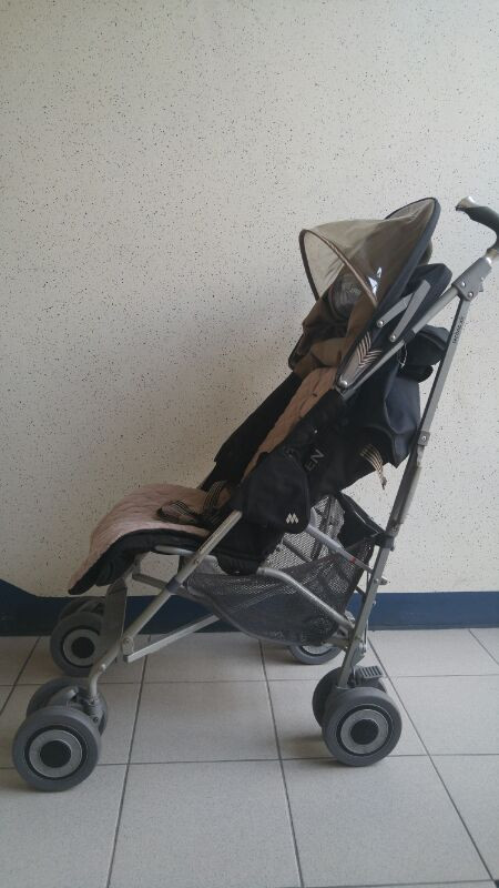 맥클라렌 유모차--1