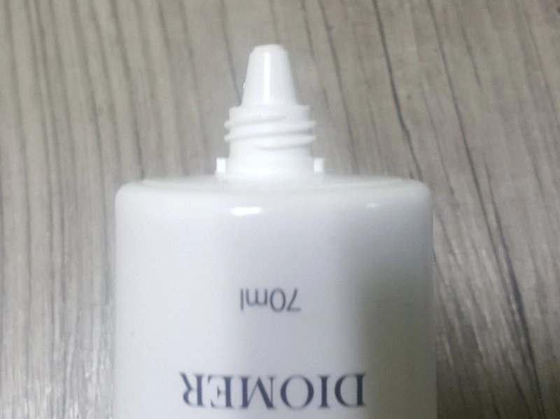 디오메르 데일리 선크림 이미지
