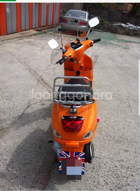 베스파 s125 12년식--1