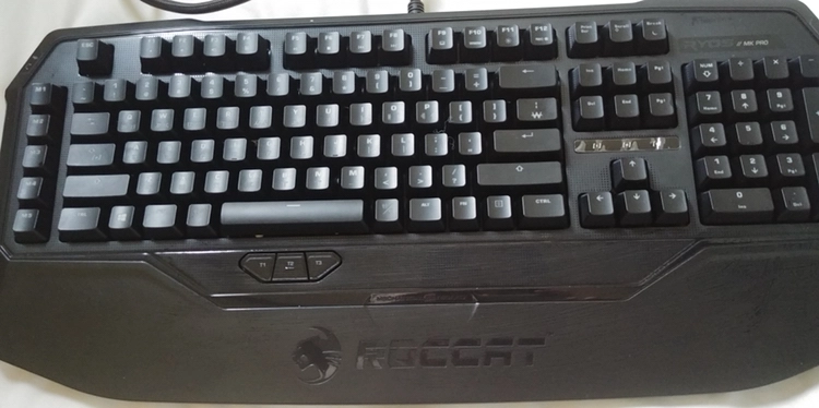 로캣 키보드 roccat ryos my pro 적 이미지
