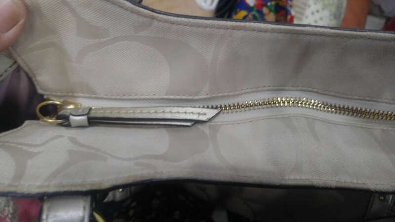 코치 시그니쳐 숄더백--5