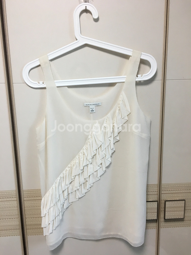 바나나리퍼블릭 실크100% 프릴 블라우스--0