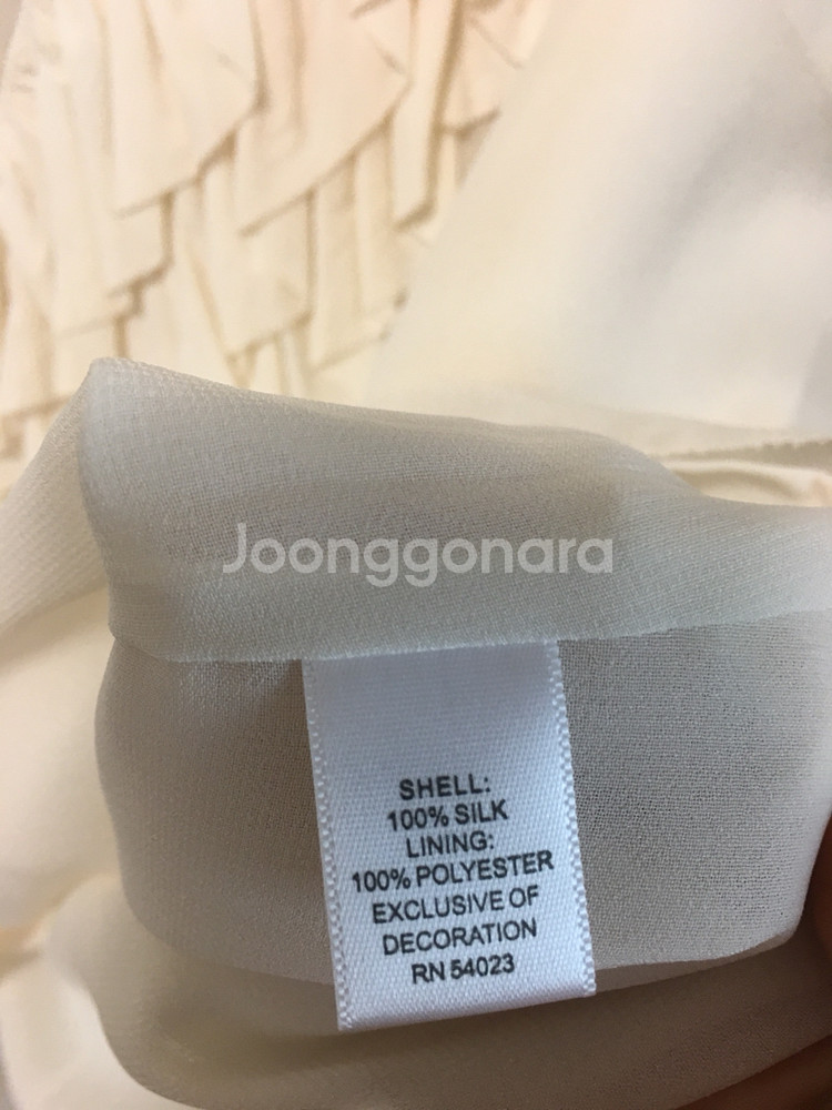 바나나리퍼블릭 실크100% 프릴 블라우스--2