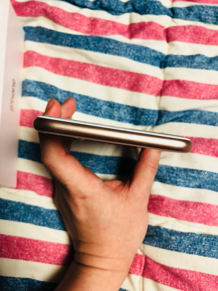 아이폰8 플러스 64g 골드--2