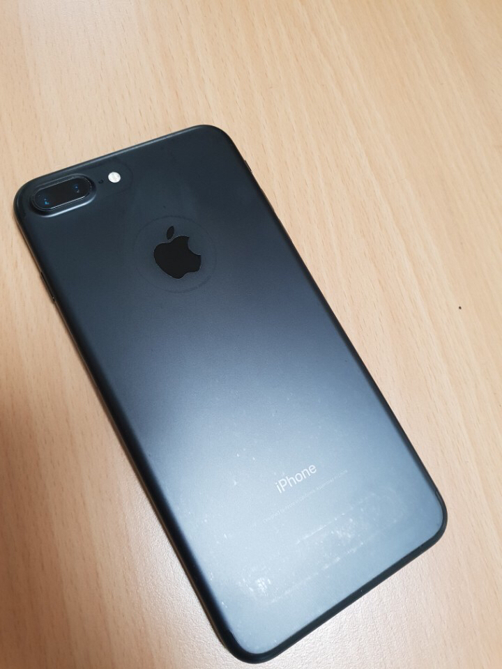 아이폰7플러스 매트블랙 판매합니다--1