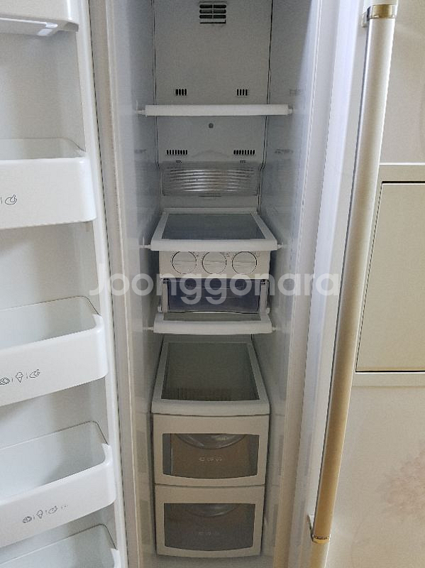 냉장고 팝니다. 가격 내릴께요. 가격 다시 한번 --1