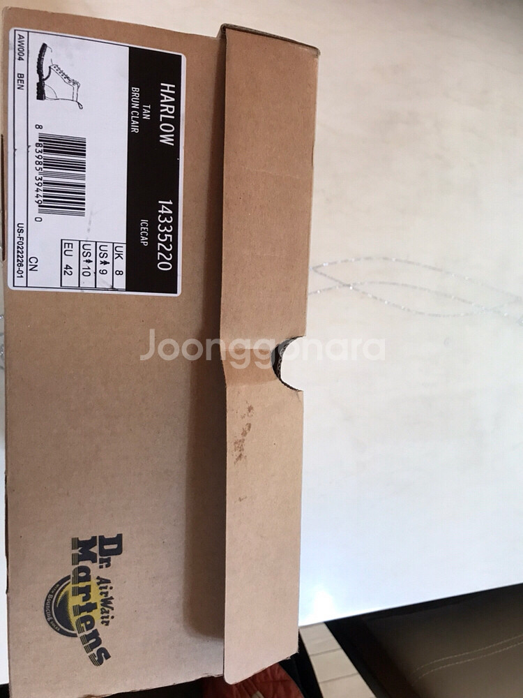 새제품 닥터마틴 부츠 265-270 가격조정--0