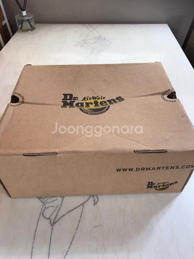 새제품 닥터마틴 부츠 265-270 가격조정--1