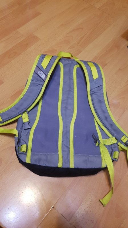 노스페이스 백팩 이미지