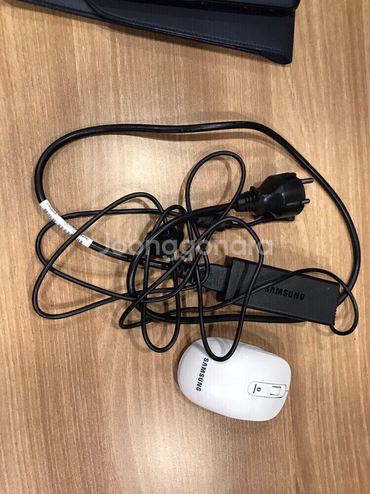 휴대가 편리한 삼성 노트북 9 Lite NT910--4