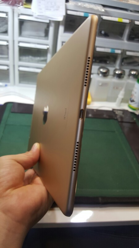 아이패드 프로 10.5 64기가 골드 셀룰러+와이--3