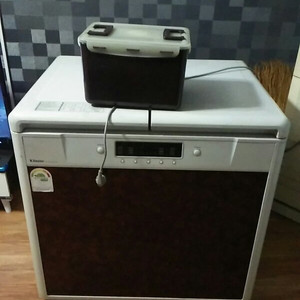 [안동]김치냉장고 200L(fr-n21hxbr)