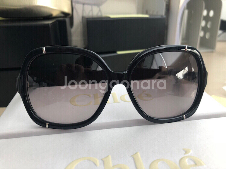 끌로에 CE619S 003 판매합니다.--0