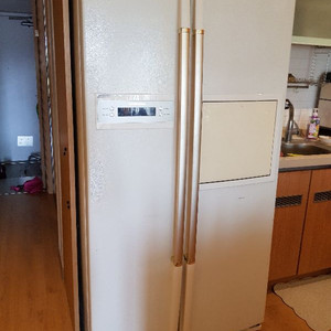 디오스 양문냉장고 686리터 (2008년) 15만