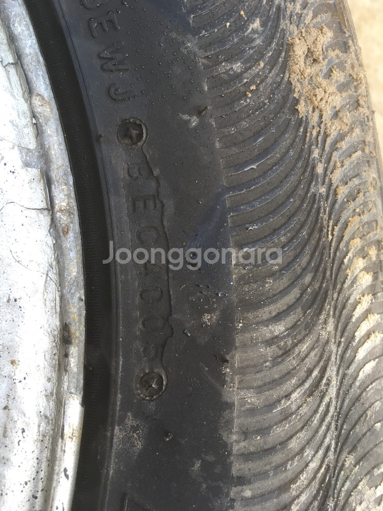렉스턴 휠타이어 한개--1