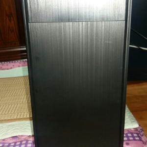 쿼드코어  본체팝니다 