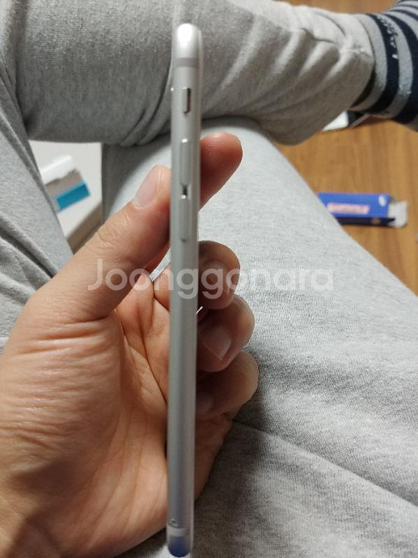 아이폰6 실버 고장난폰--1