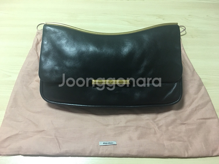 미우미우 클러치백--0