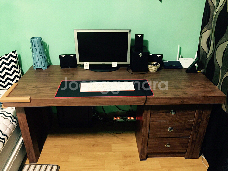 오크무늬 책상 무료나눔 합니다.(서랍장 제외)--0