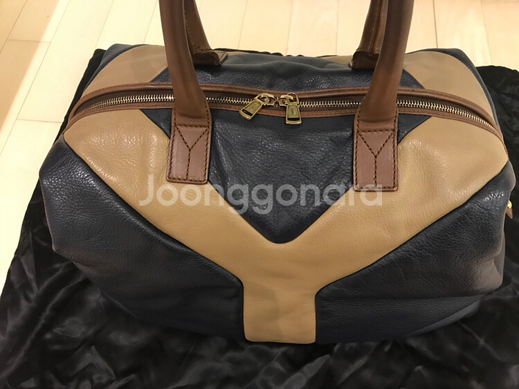 (정품)입생로랑 이지백 토드백 판매합니다.--2