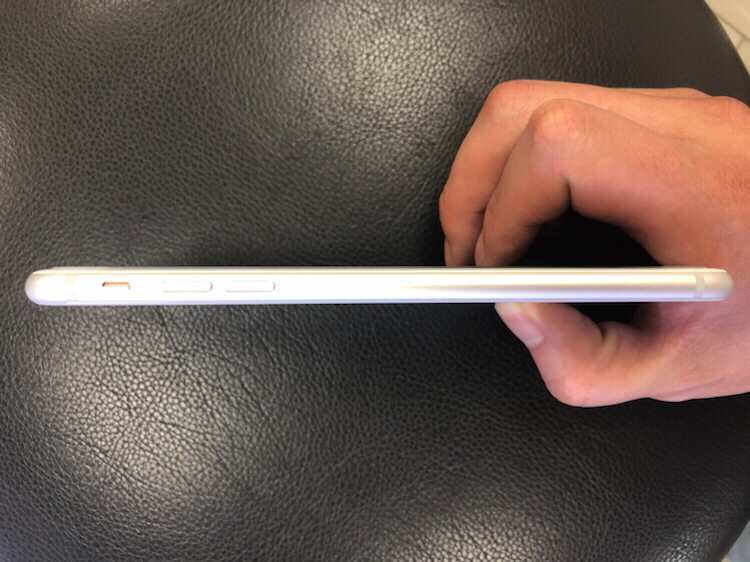 아이폰8 플러스 64실버 방탄유리 에눌가능--5