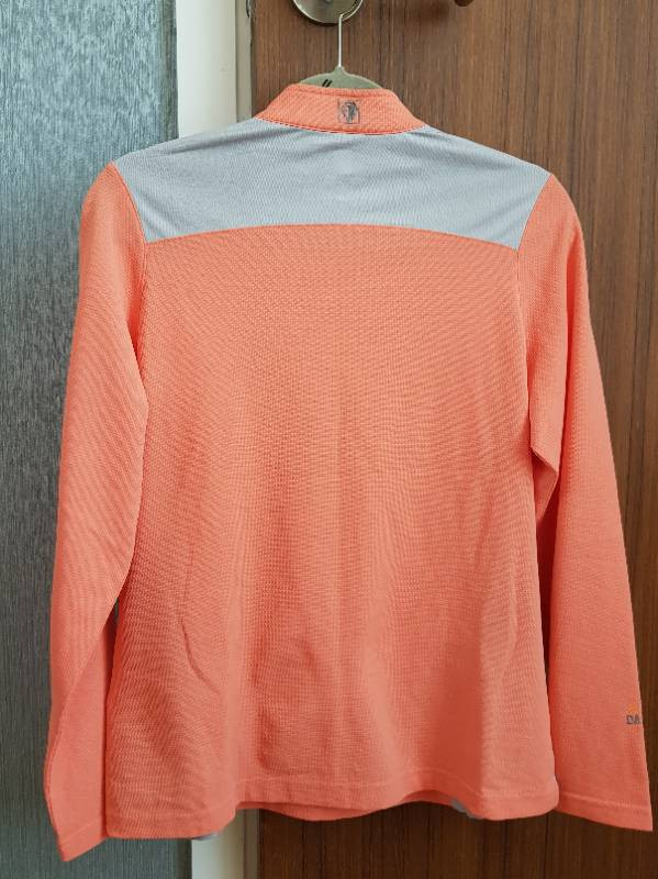 #옷장정리# 등산용티셔츠 여성용 이미지