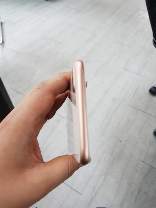 아이폰8플러스 64g 단품 판매합니다.--1