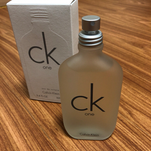 CK one 100ml 향수 판매합니다.