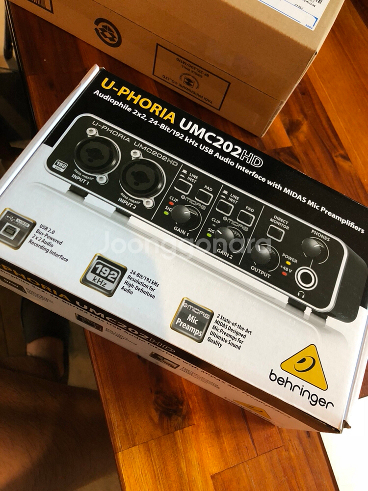 베링거 U-PHORIA umc 202 HD 오디오--0