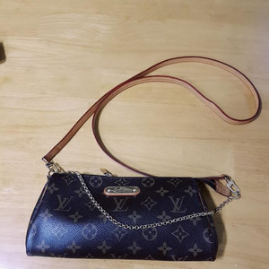 루이비통 에바클러치 (정품)